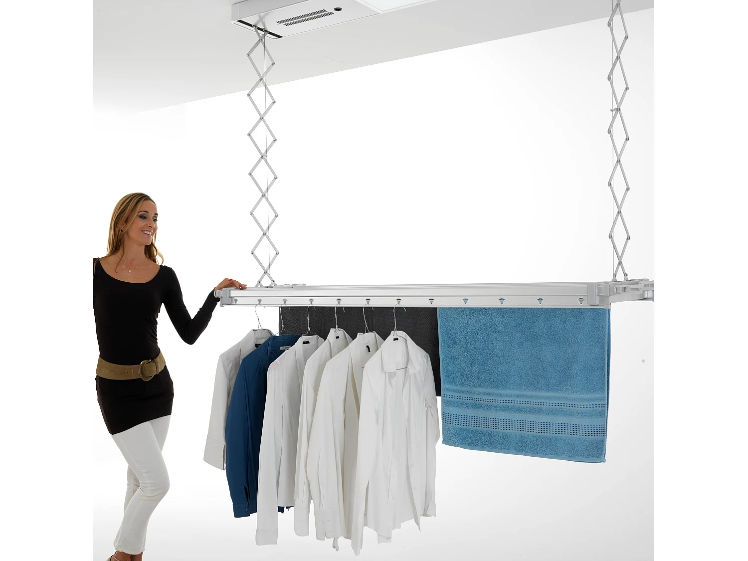 Étendoir électrique mur ou plafond avec télécommande – gris – 122x52x30 cm PRO 120