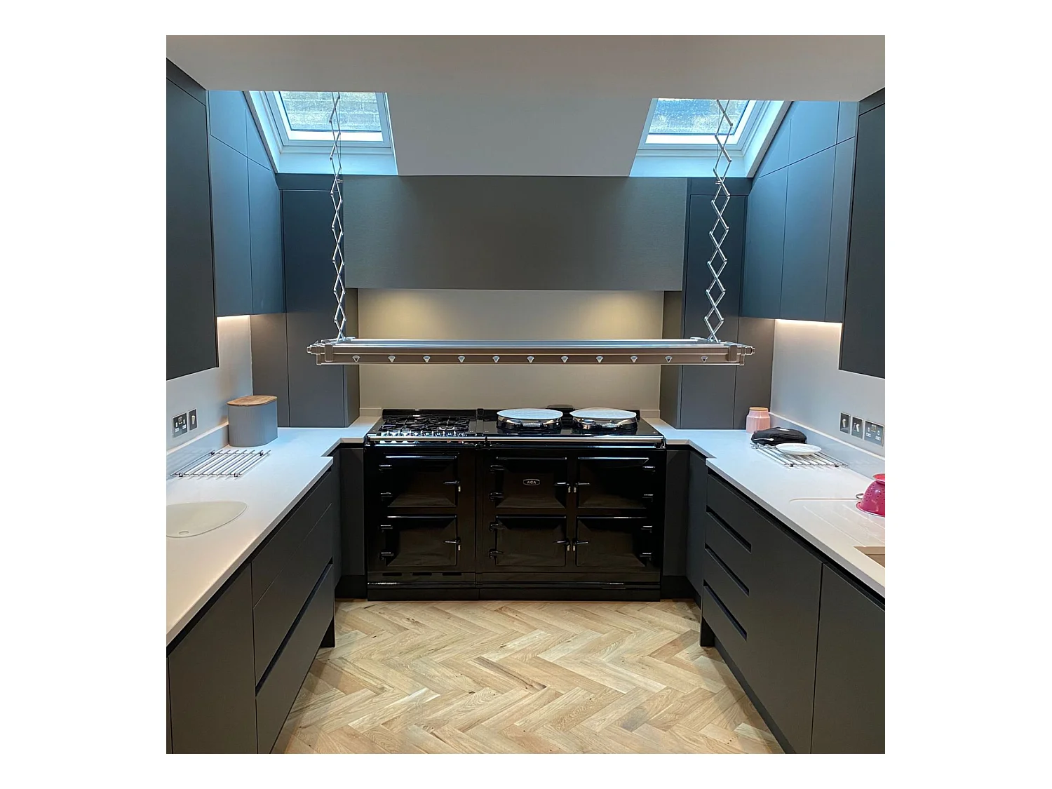 Étendoir électrique mur ou plafond en aluminium résistant – gris – 160x52x70 cm PRO 150