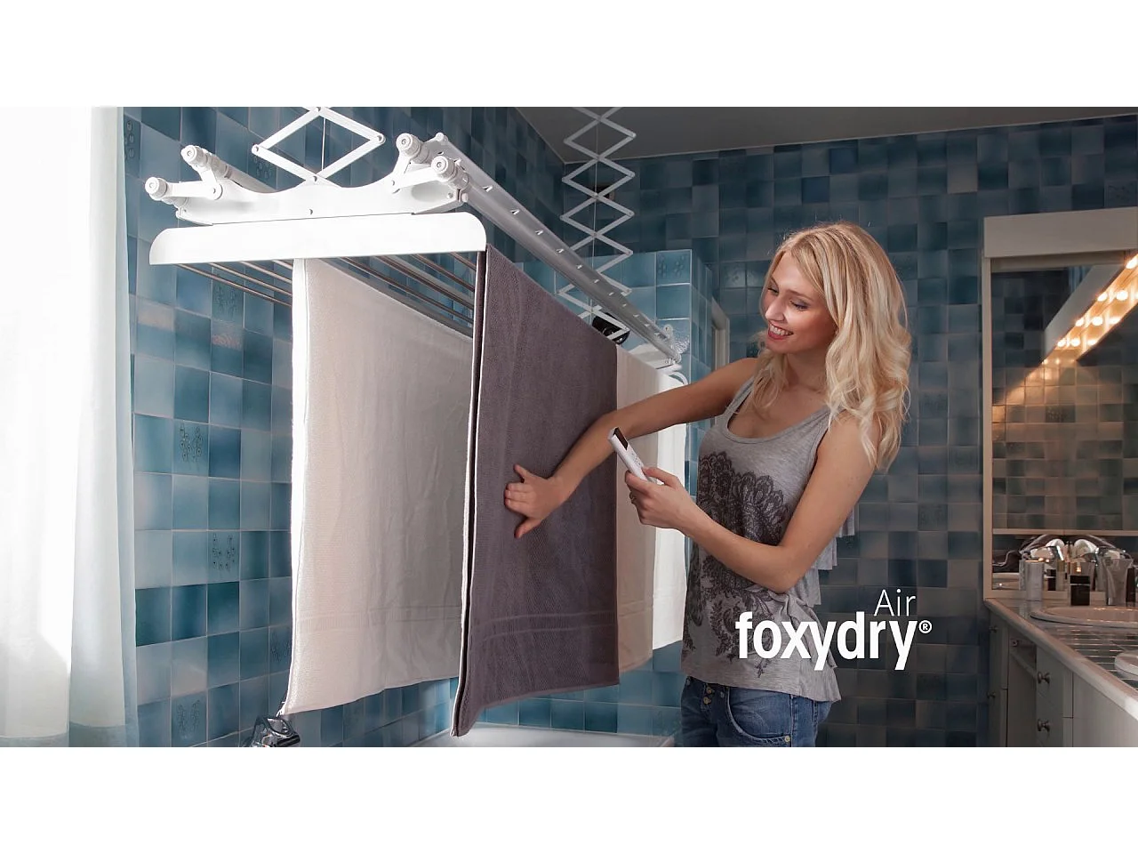 Séchoir électrique de plafond en aluminium avec télécommande – gris – 122x57x30 cm Air 120