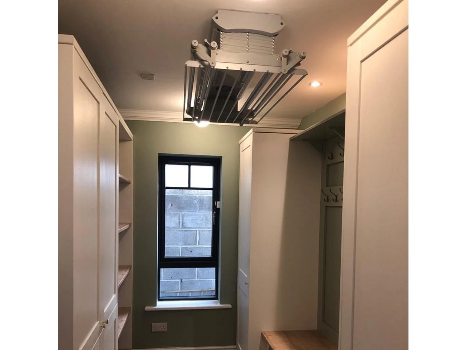 Séchoir électrique de plafond en aluminium avec télécommande – gris – 122x57x30 cm Air 120