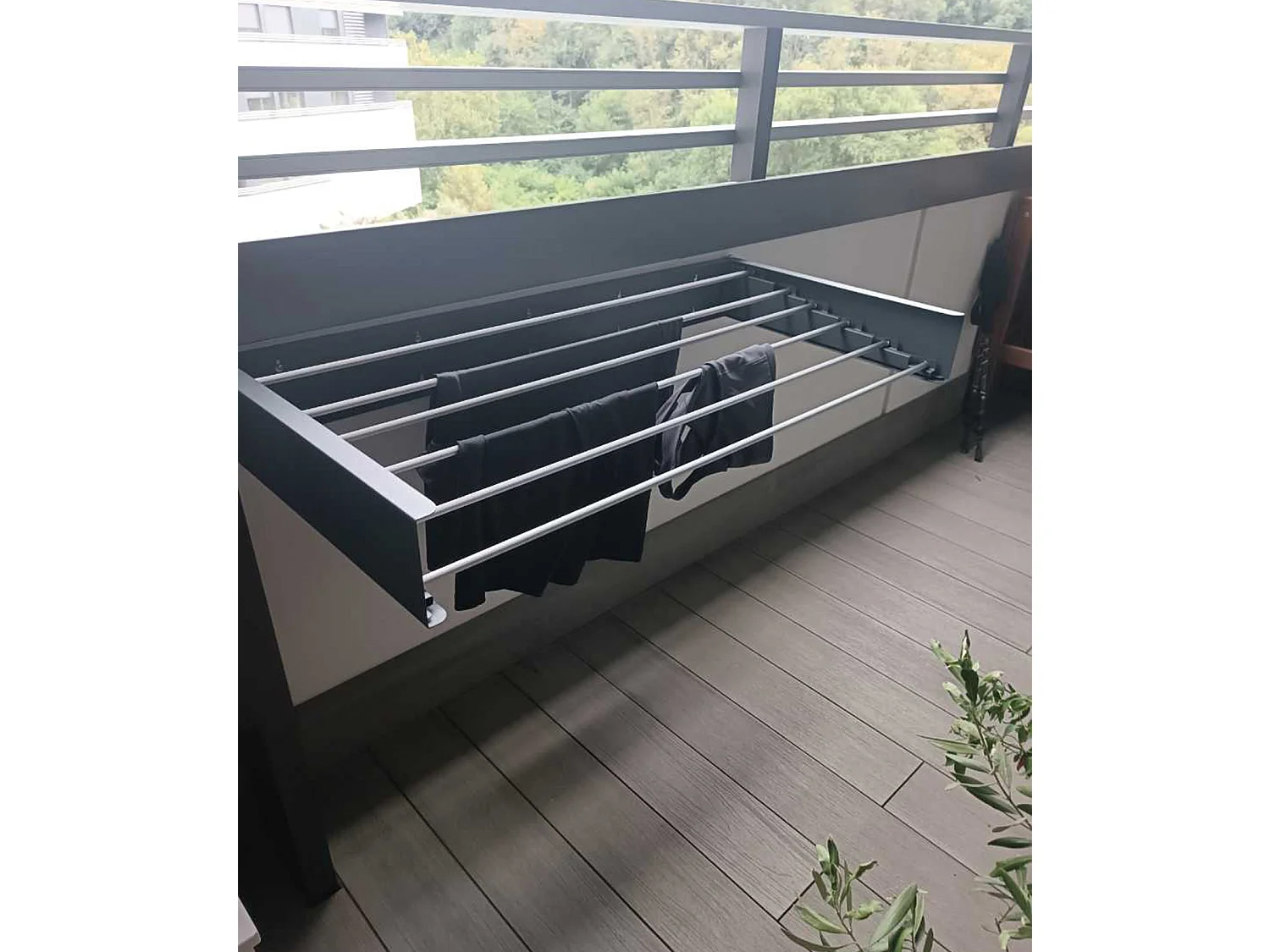 Étendoir mural rétractable en aluminium résistant – anthracite – 71x35x13 cm Hide 70