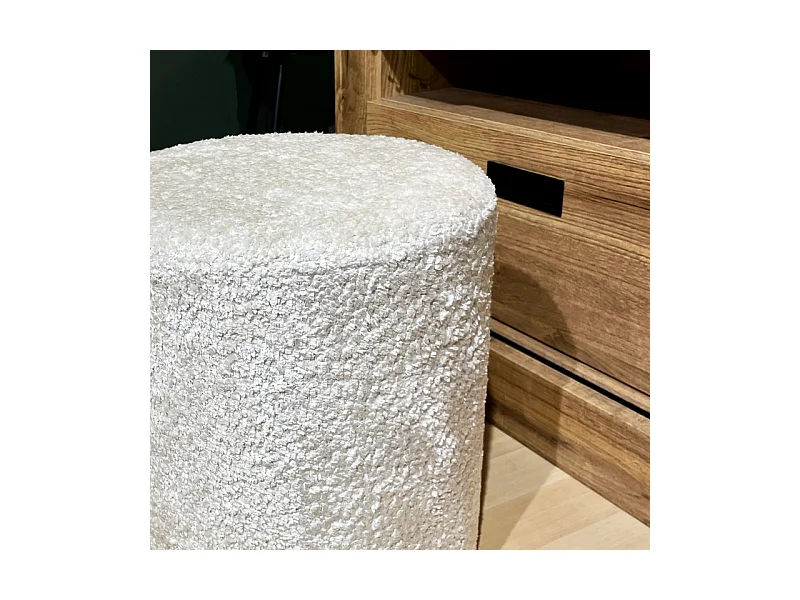 Pouf / Repose-pieds rond D. 32 cm en tissu bouclette écru – JOEL