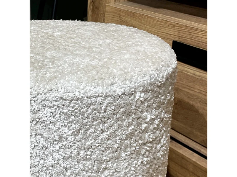 Pouf / Repose-pieds rond D. 32 cm en tissu bouclette écru – JOEL