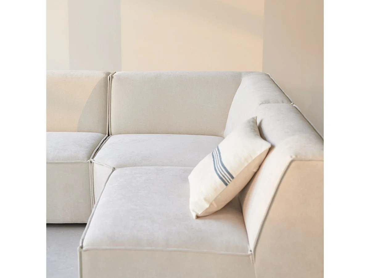 Modul-Ecksofa Dario aus beigefarbenem Stoff, 4–5 Sitzplätze