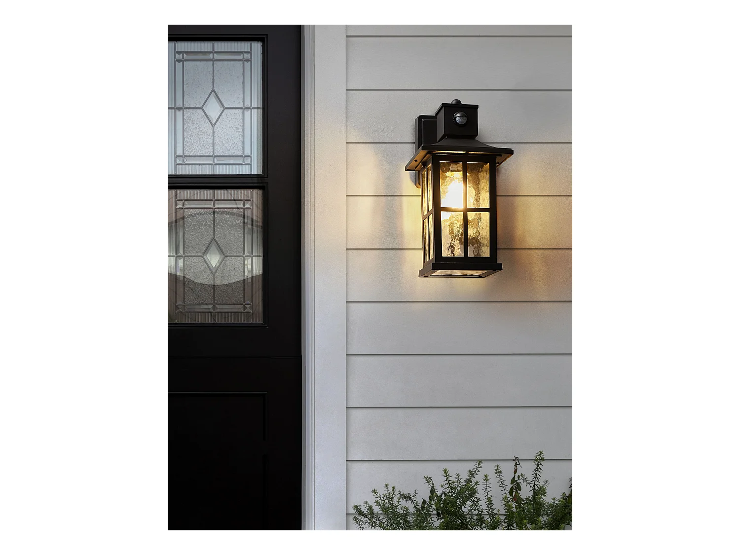 Aussenwandleuchte AZMAK mit Bewegungsmelder Schwarz