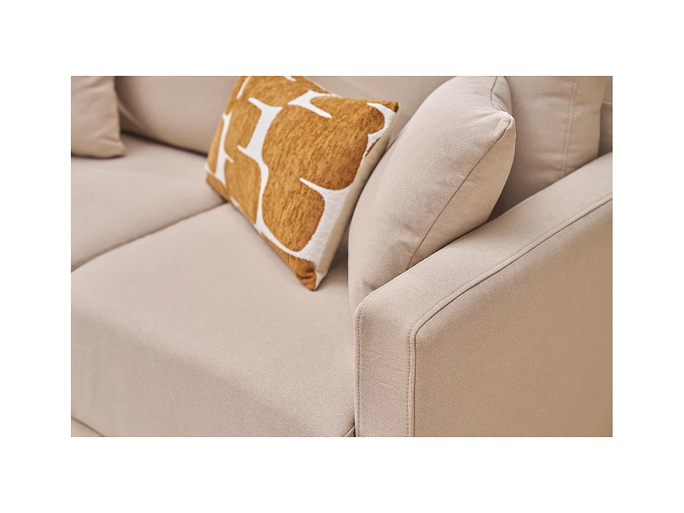 Canapé 2 places en tissu beige et bois clair MUNIK