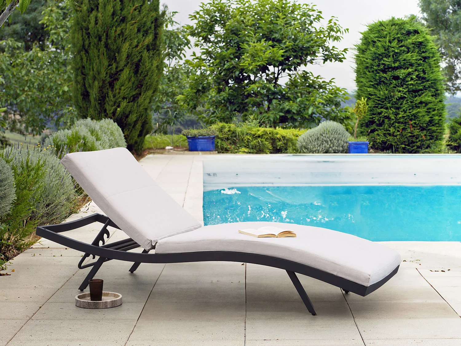 Ligstoel met kussen AMELIA Metaal Lichtbeige