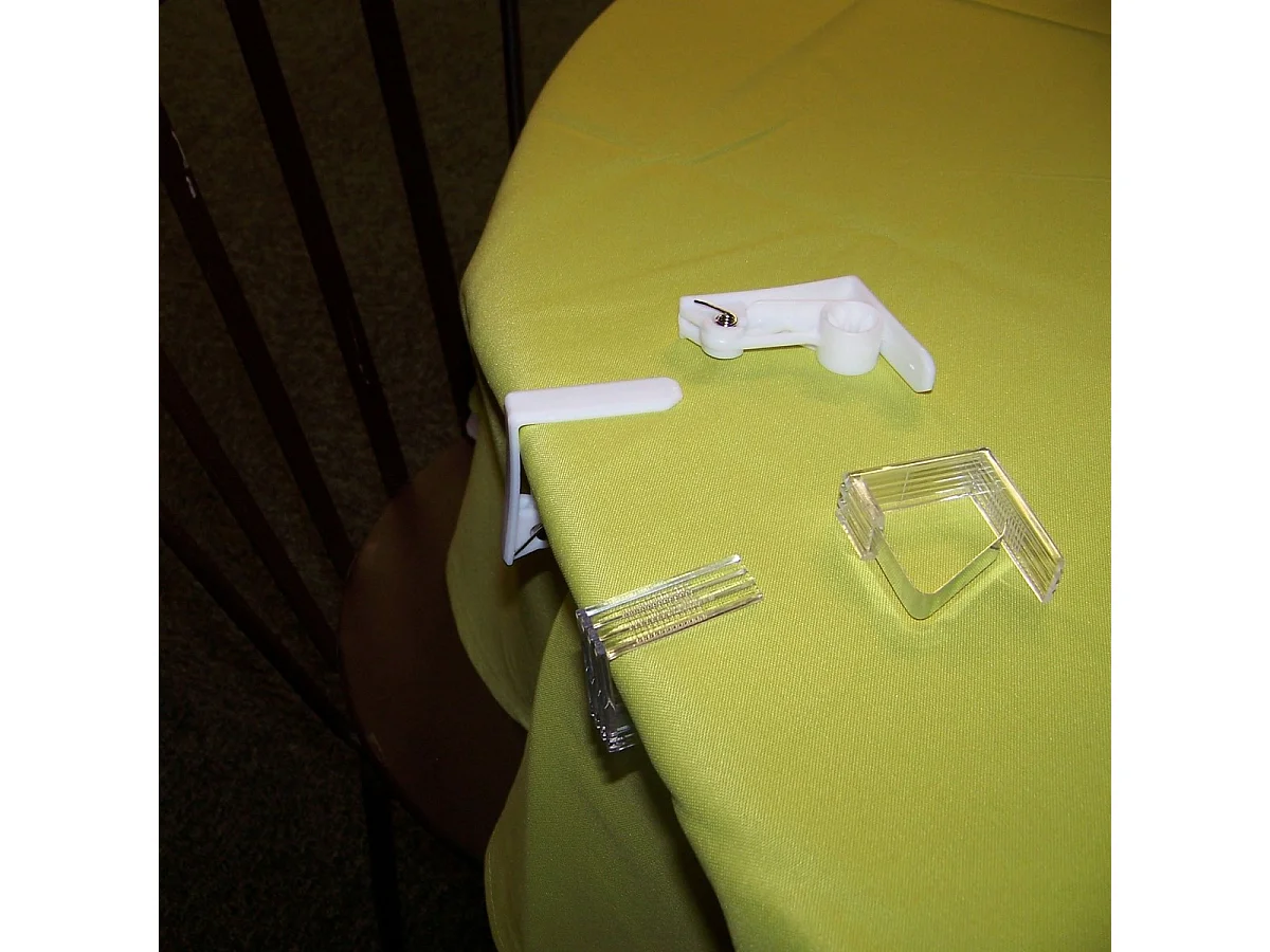 Lot de 4 Pinces pour Nappe "Windy" 4cm Transparent