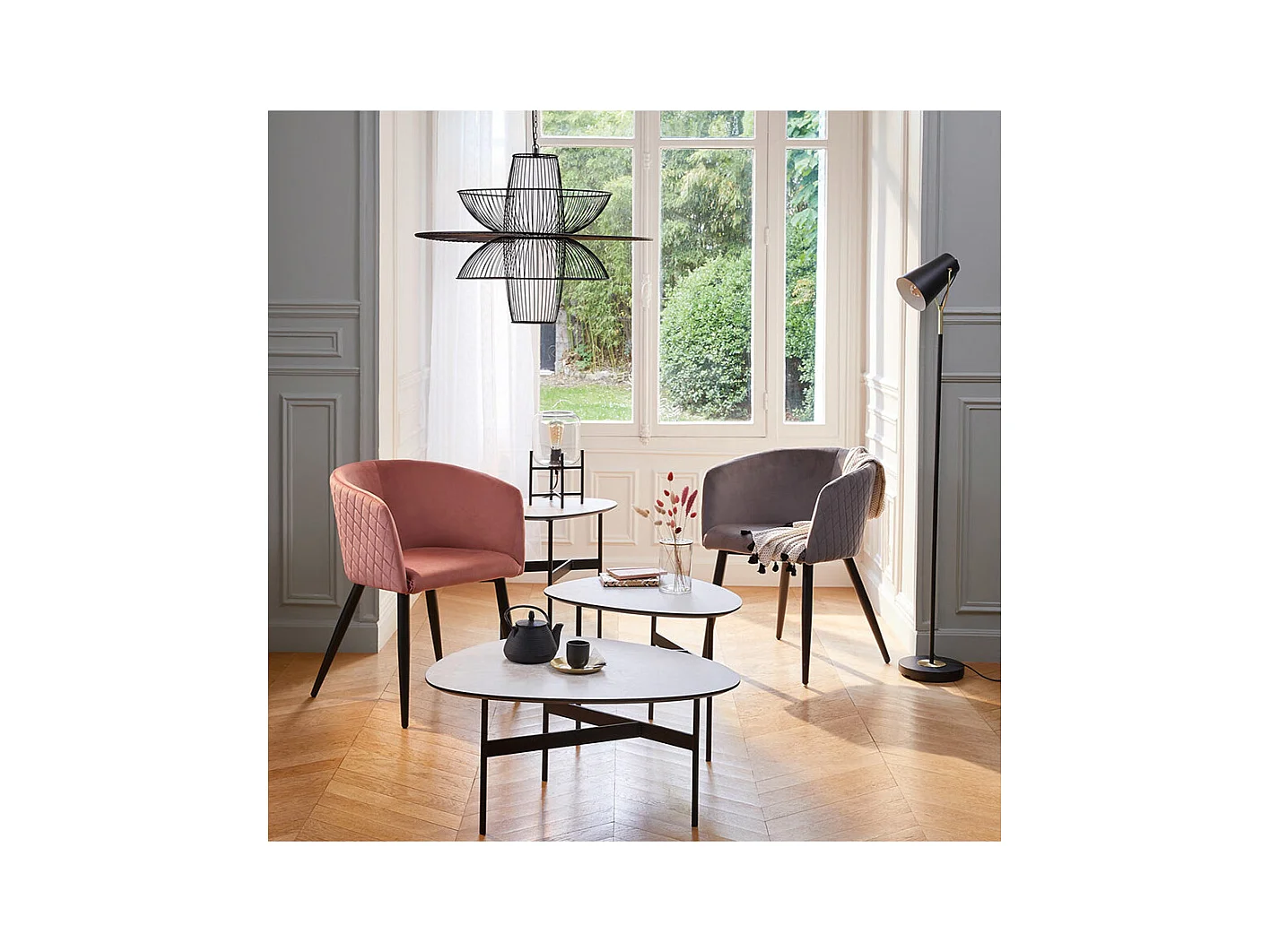 Chaise Fauteuil de table en Velours Bleu et pieds en métal noir