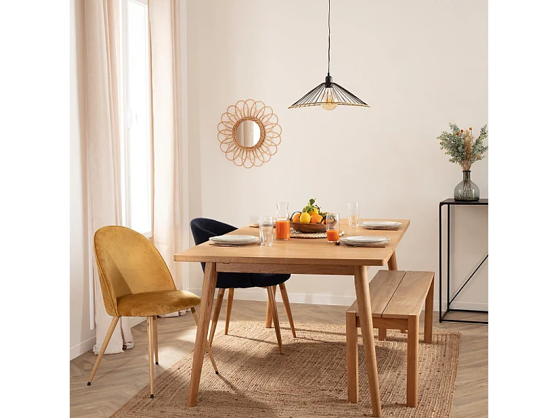 Chaise de table en Velours Jaune ocre et pieds en métal Noir