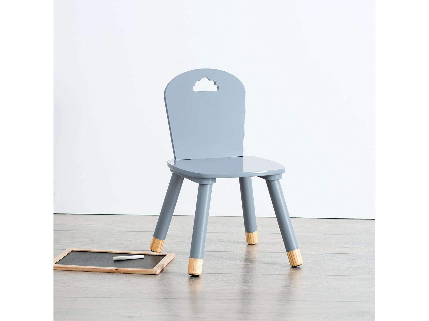 Cadeira infantil Douceur, pernas de madeira de carvalho cinza e claro, estilo infantil