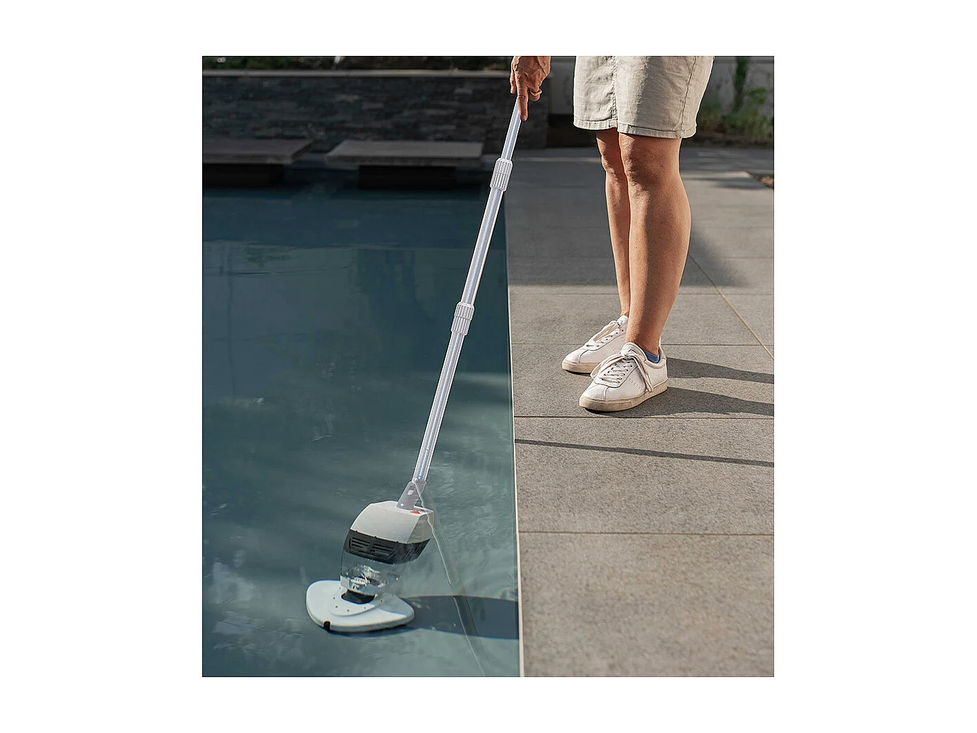 Odkurzacz basenowy i spa na baterie Clean Accu - Łatwe i szybkie czyszczenie - Filtr 250 mikronów - Czas pracy 1h