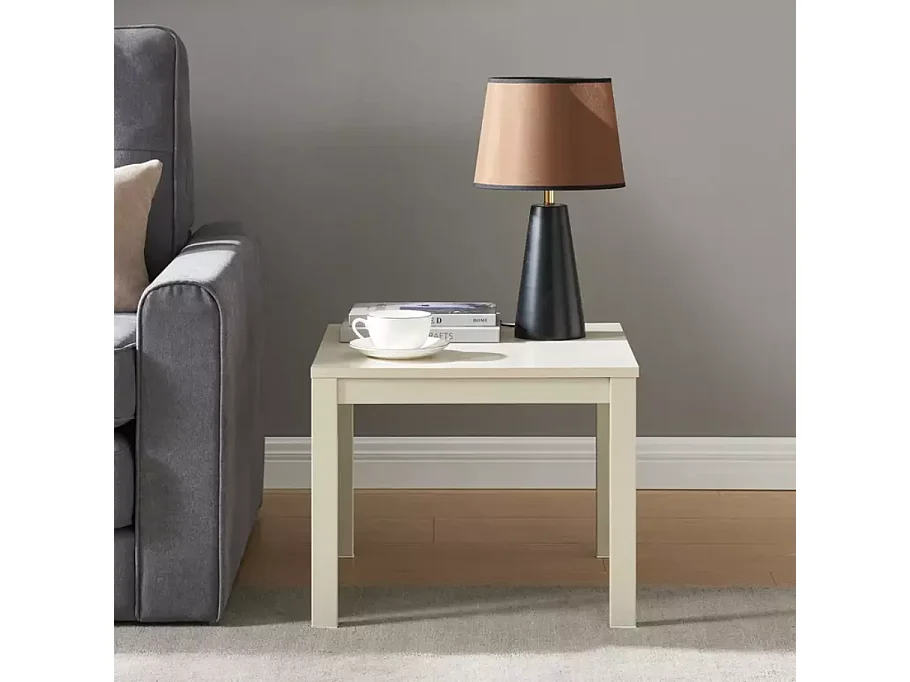 Table basse carrée blanc cassé de 50 cm SELI