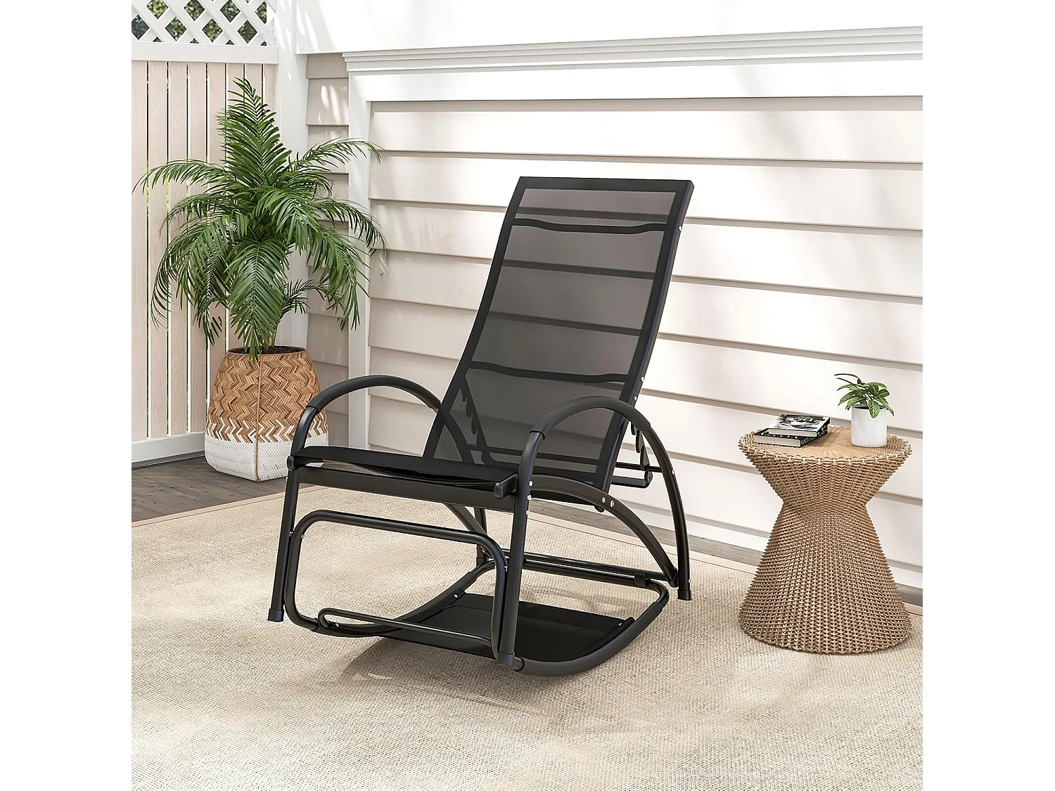 2-in-1 zonnestoel, converteerbare schommelstoel met verstelbare rugleuning en gebogen armleuningen, ligstoel voor terras, tuin, zwembad (zwart)ZB33837