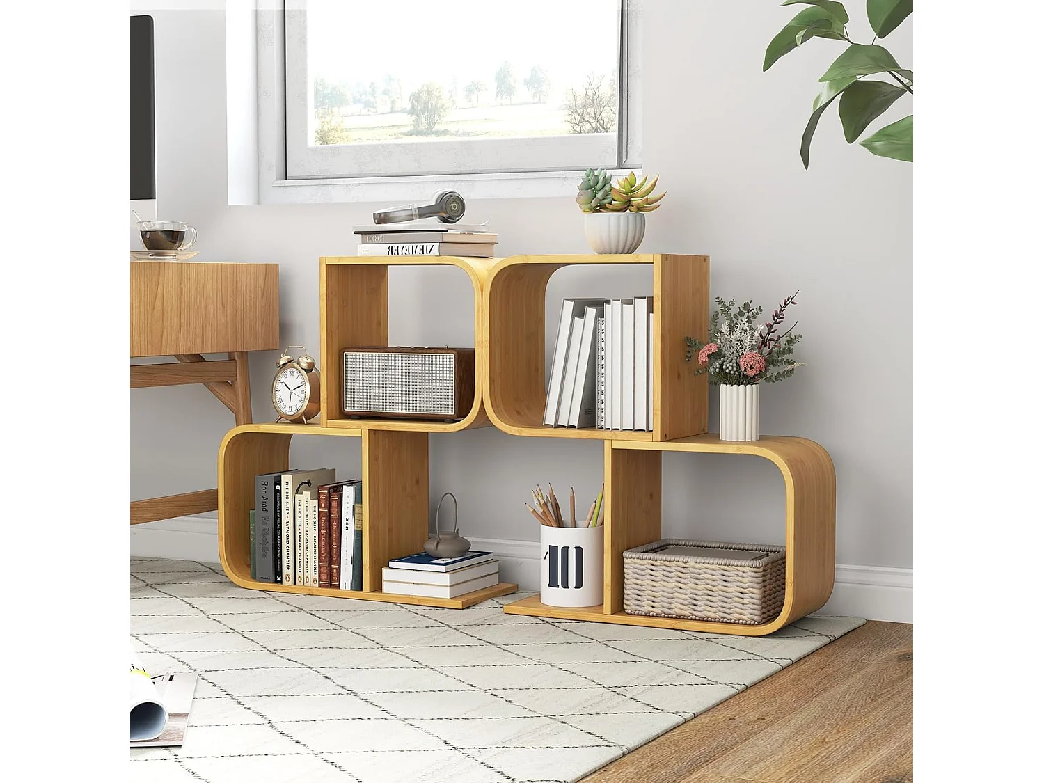 Boekenkast, S-vormig, staand rek van bamboe met 2 niveaus, kantoorrek, decoratief rek voor woonkamer, werkkamer, thuiskantoor, natuur, 61 x 23 x 66,5 cmVH33117