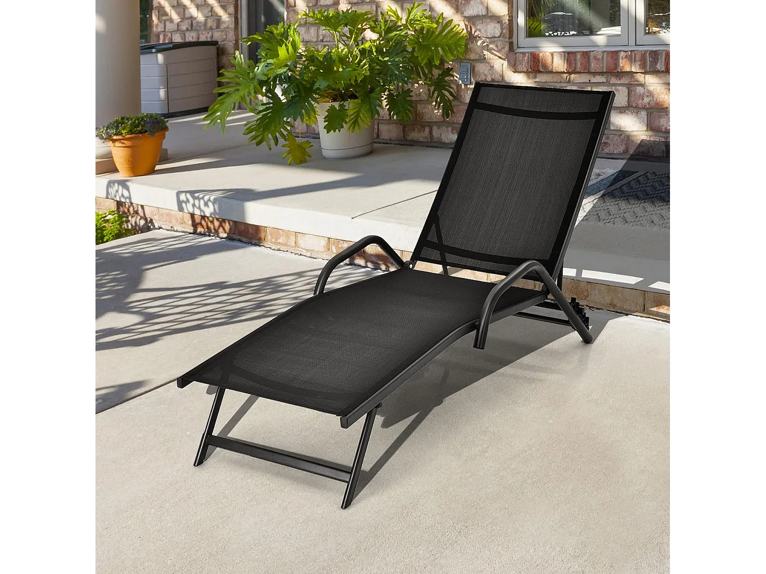 Set van 2 Ligstoelen, 5-Standen Verstelbare Relaxfauteuils met Ademende Zitting en Roestvrij Stalen Frame, Ligstoelen voor Buiten voor Terras, Tuin,ZwartZB32760