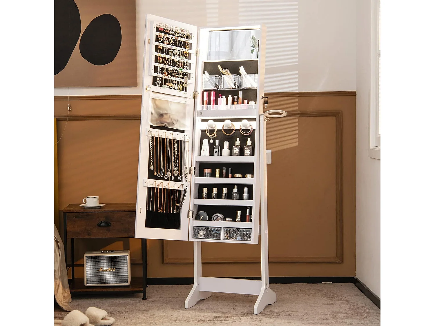 Staande sieradenkast, staande spiegel met 3-kleurige ledlampen, afsluitbare sieradenopslag met sieradenrek, legplankenVH33247