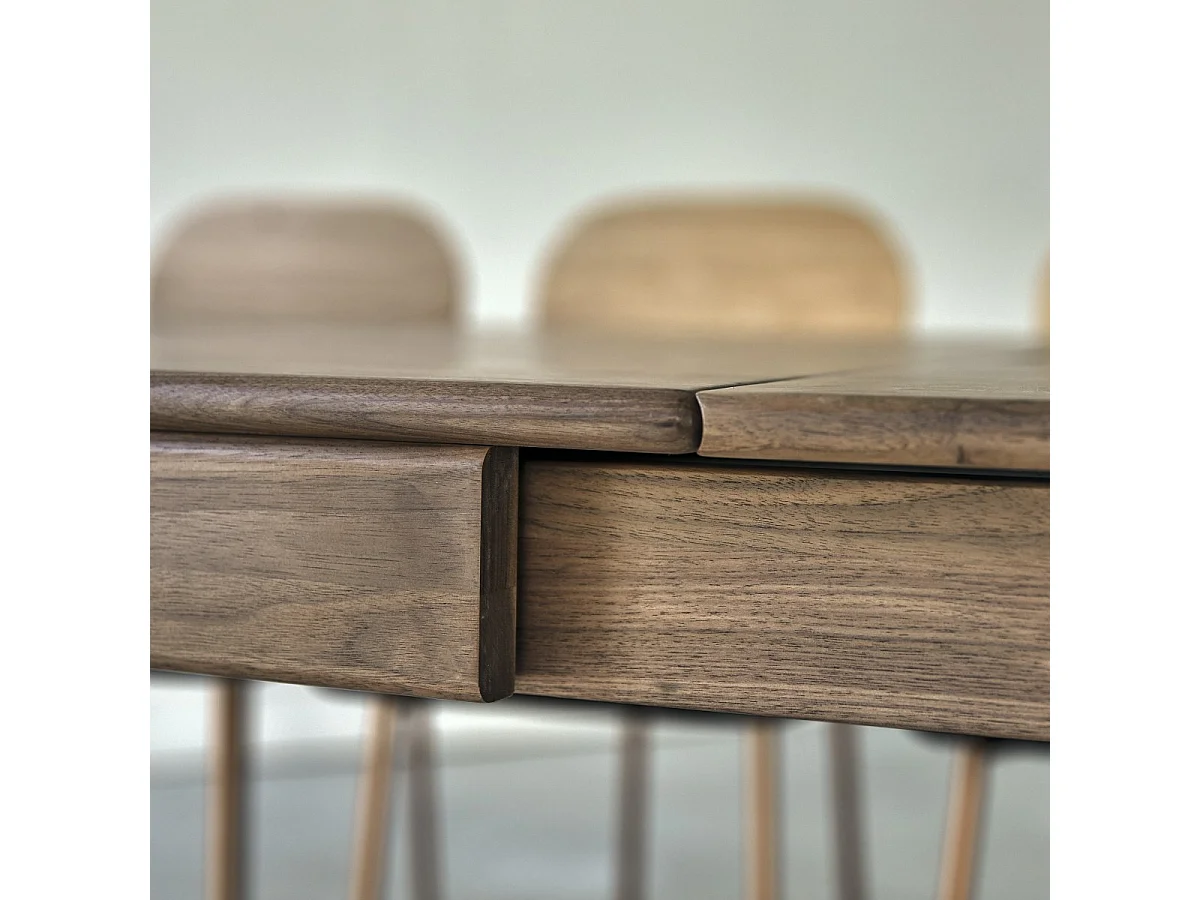 Tavolo in legno di noce massello 260x90 Arto