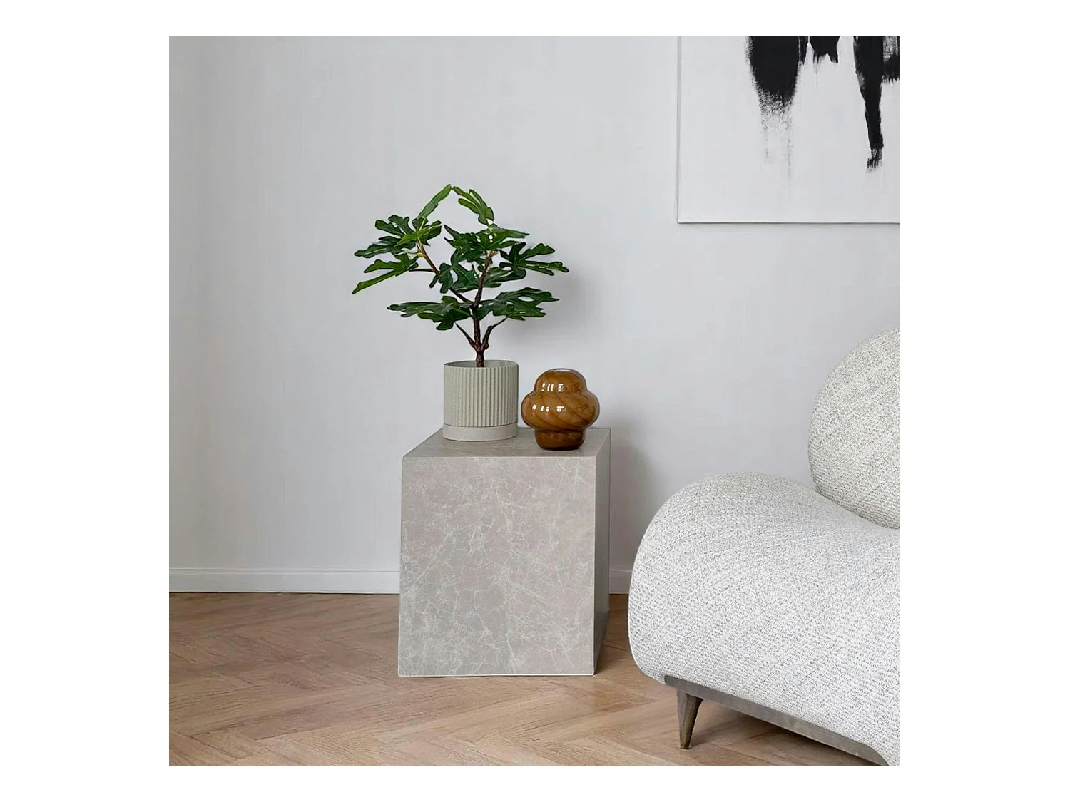 Bout de canapé cube - effet marbre beige, design contemporain TRINITE