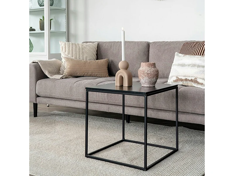 Bout de canapé minimaliste noir - forme cube design TALLINN