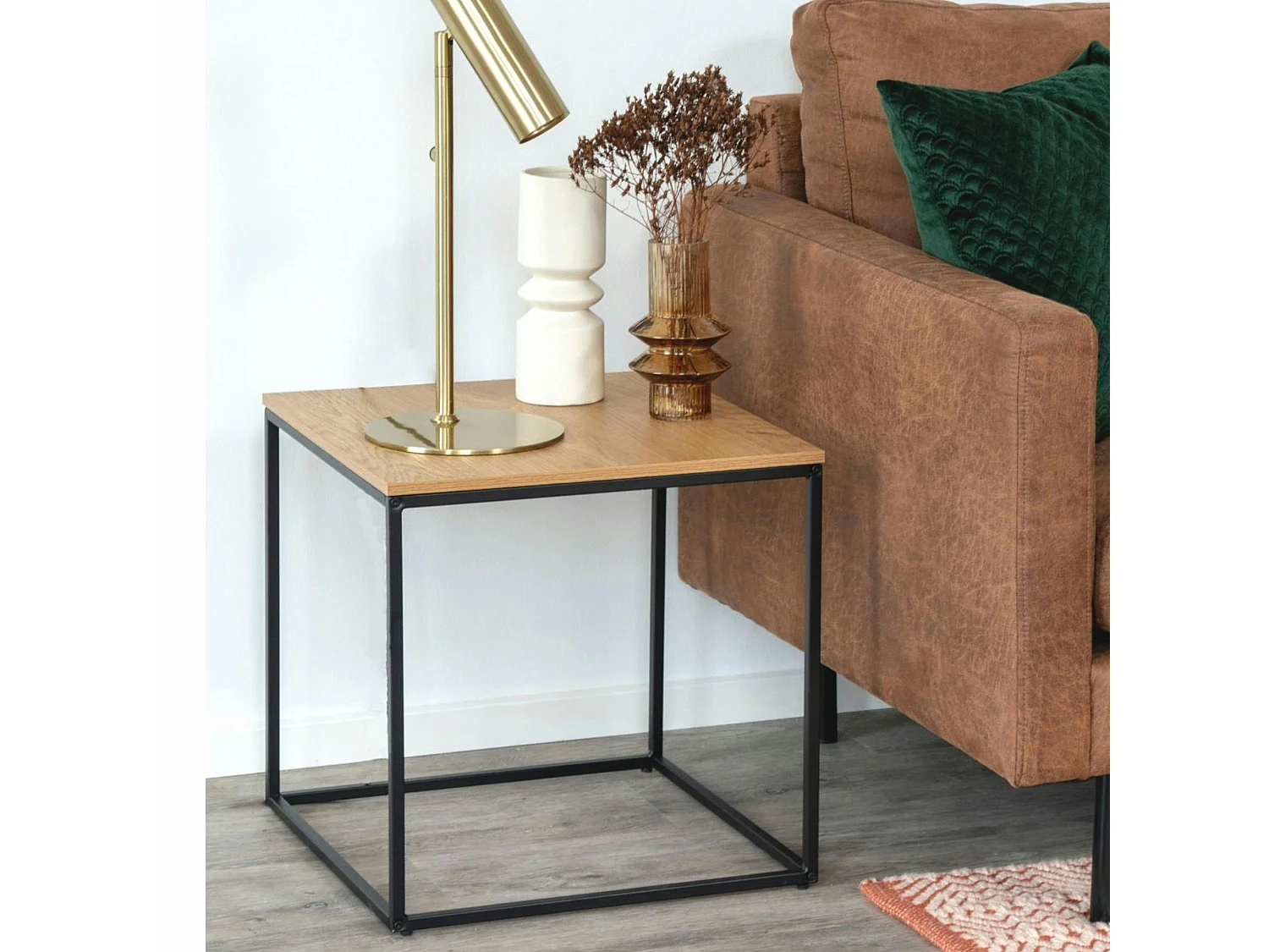 Bout de canapé cube noir - plateau effet chêne clair TALLINN