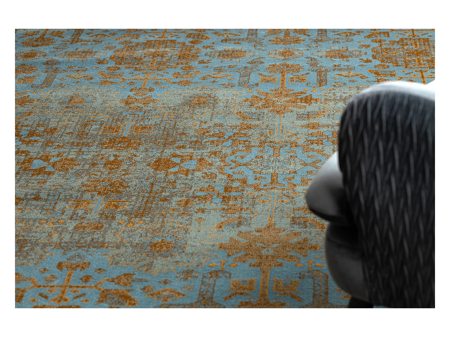 Tapis en laine OMEGA KARAJA fleurs laiton, or 200x300 cm