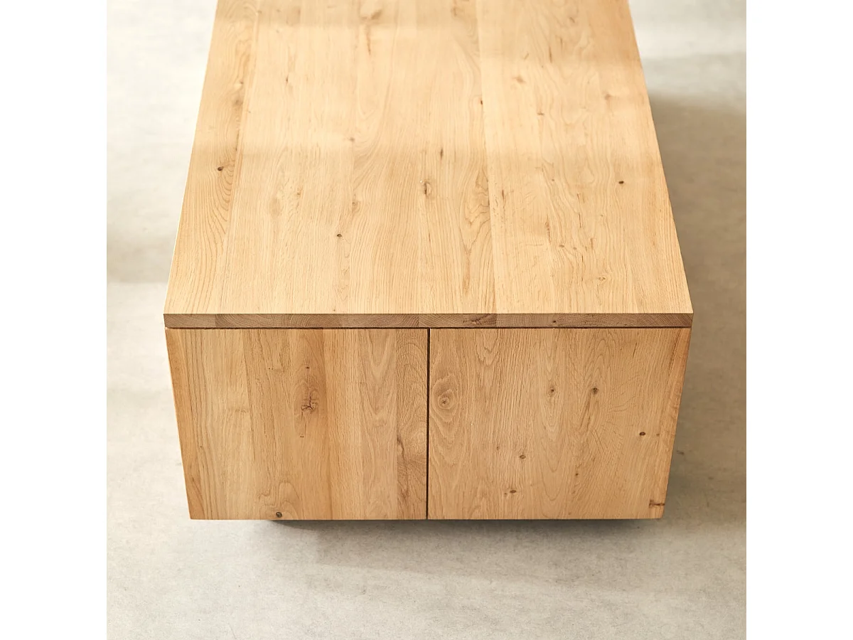 Rechteckiger Couchtisch Anoa aus massivem Eichenholz mit Knoten
