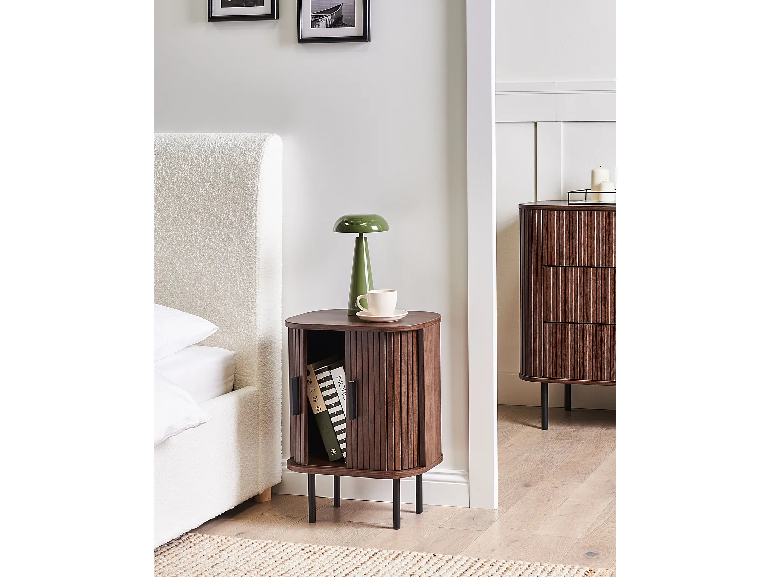 Nachttisch Holzoptik dunkelbraun mit 2 Schiebetüren Metallbeine Retro Bradley