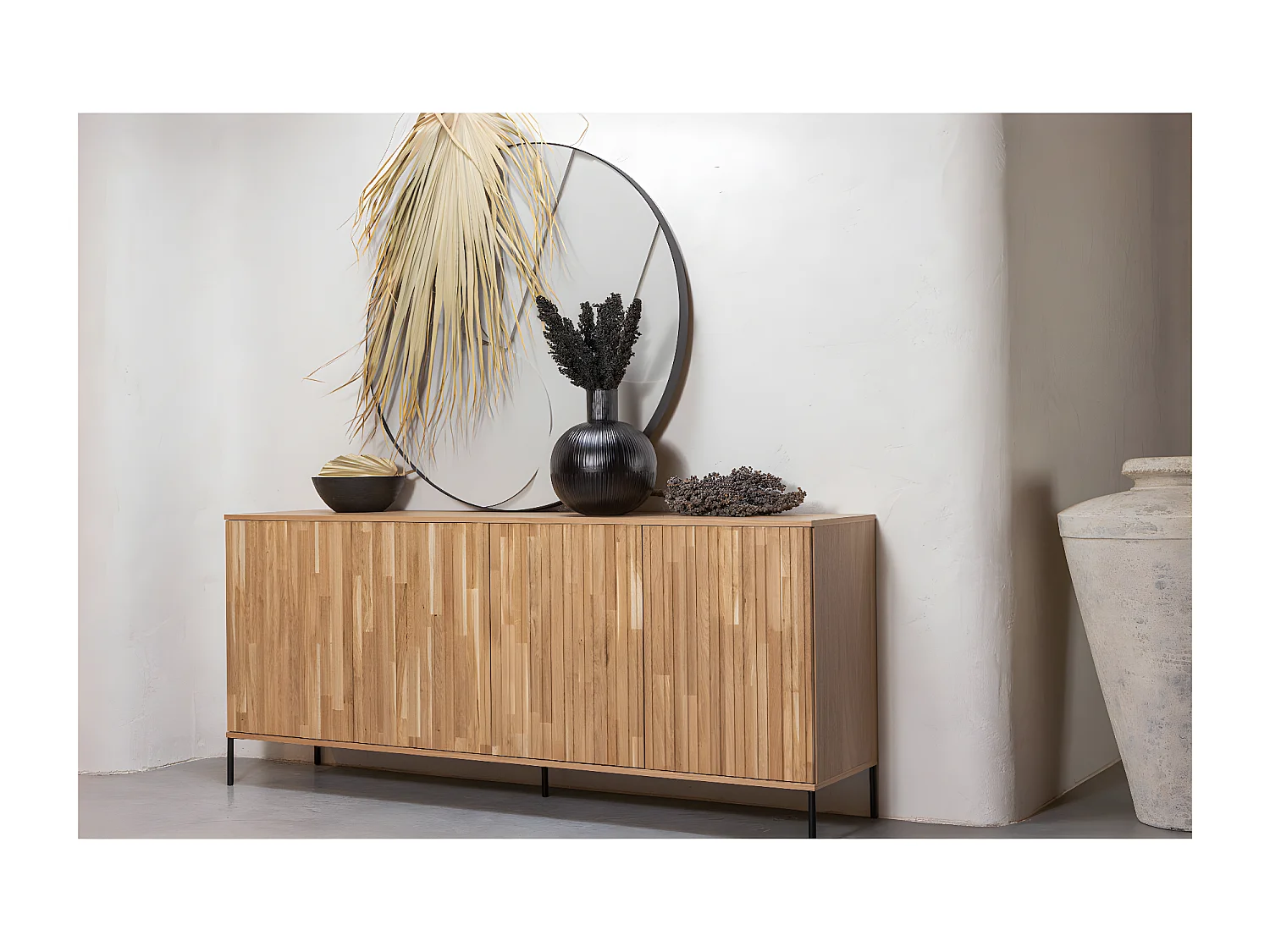 GRAVURE - Commode en bois de chêne naturel