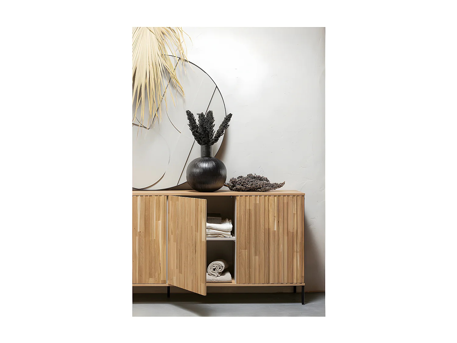 GRAVURE - Commode en bois de chêne naturel