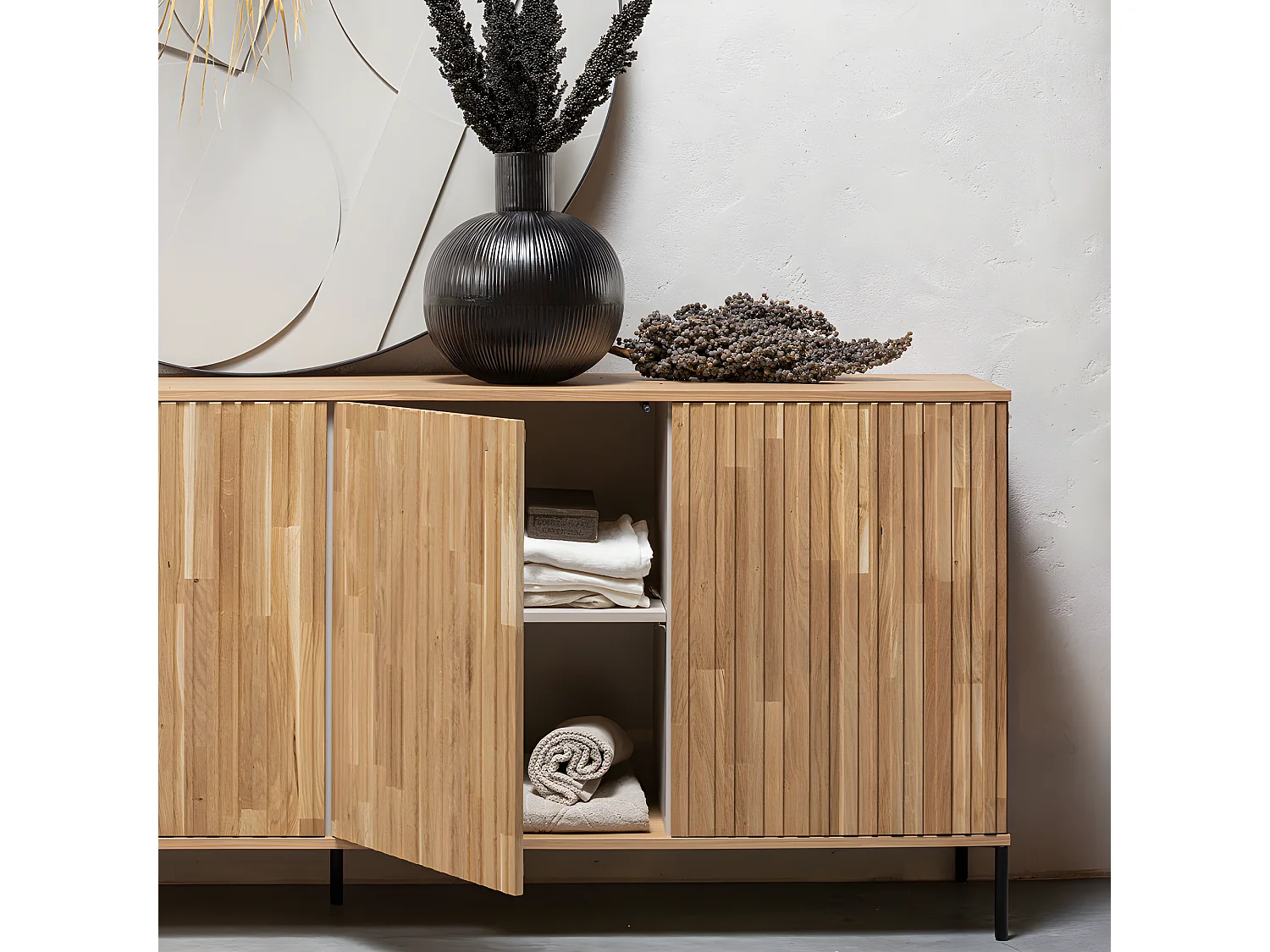 GRAVURE - Commode en bois de chêne naturel