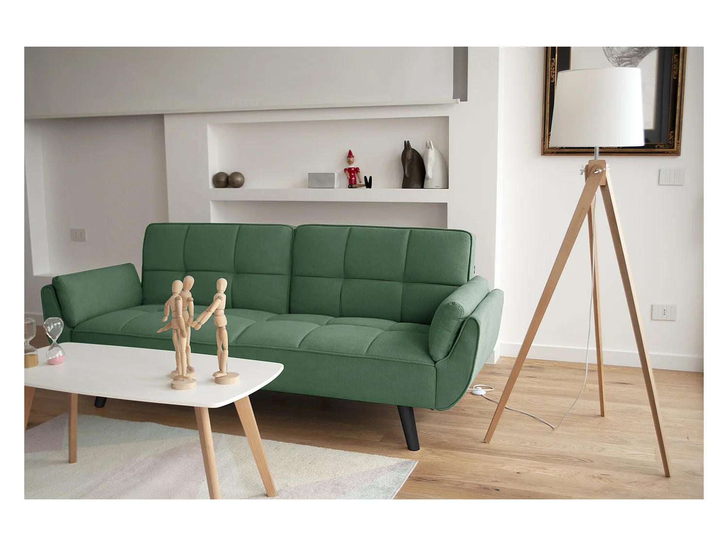 Divano letto clic clac in tessuto vellutato verde abete - Ambra piede legno nero