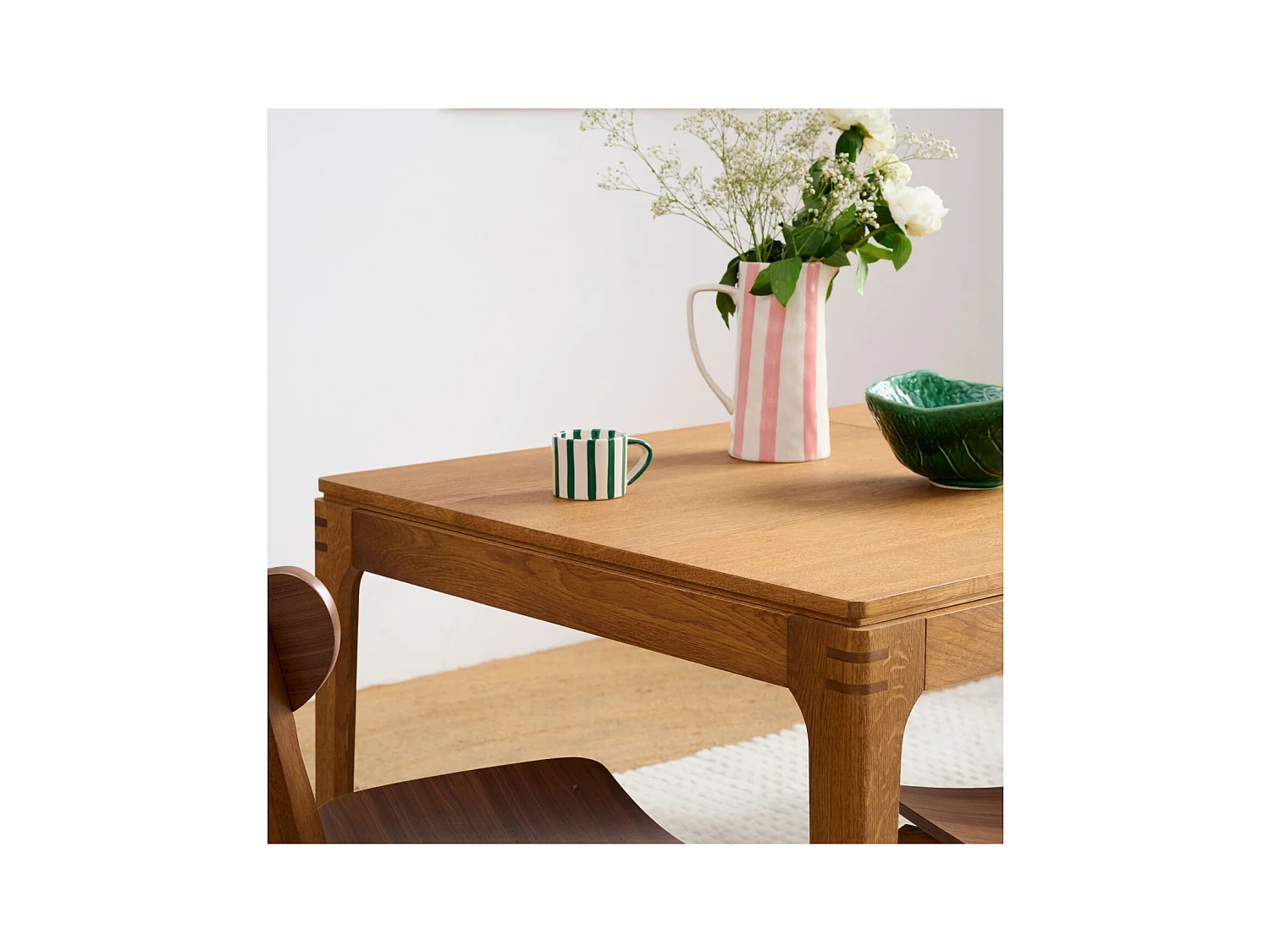 Table rectangulaire extensible bois finition noyer L160/234 10 places - BONIE