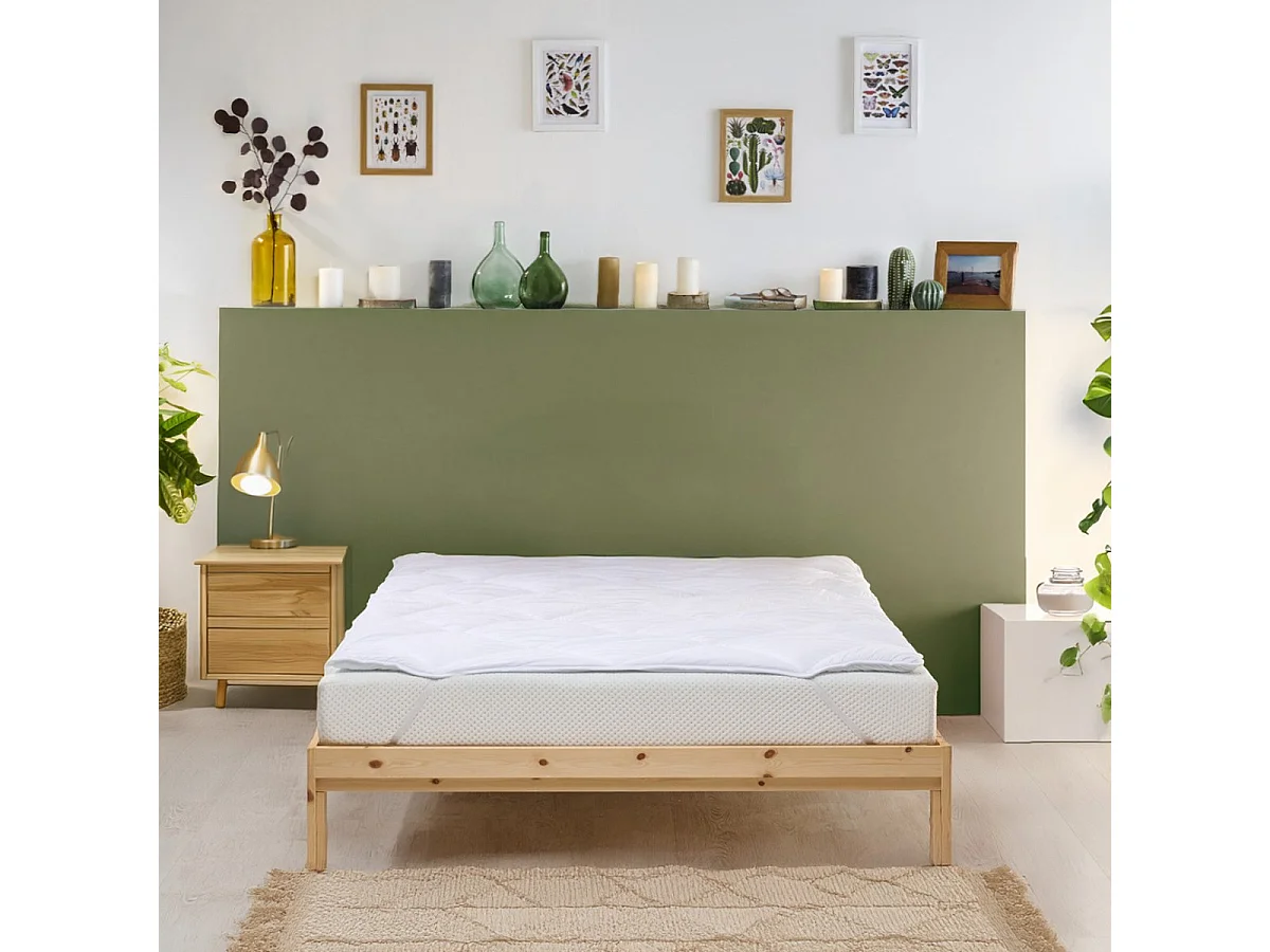 Surmatelas 140x190 cm Confort Anti-acariens Moelleux - Traitement naturel