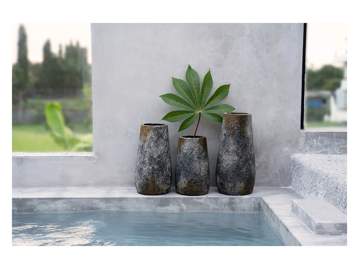 Le Vase Spooky - Gris Antique - M