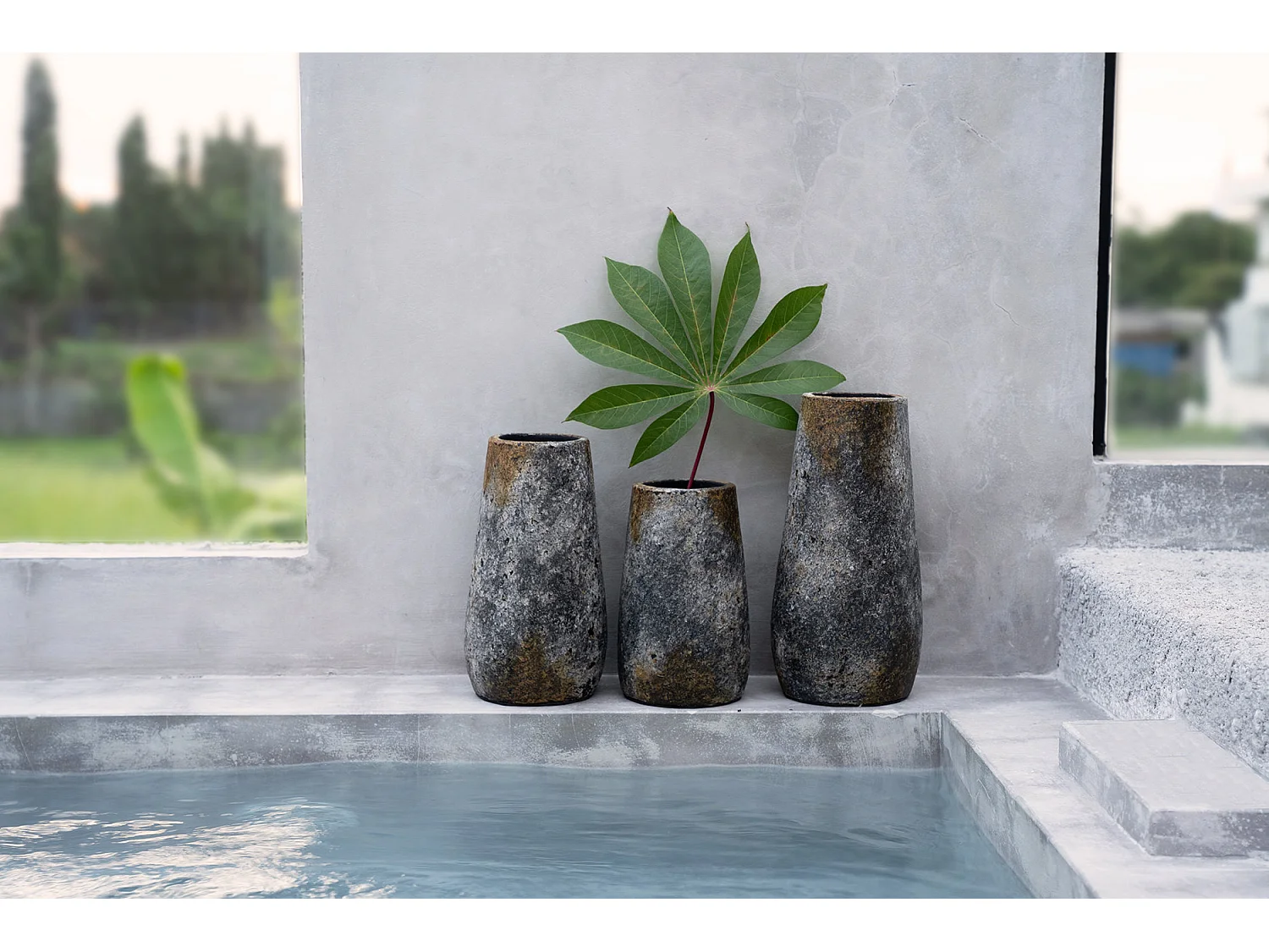 Le Vase Spooky - Gris Antique - M