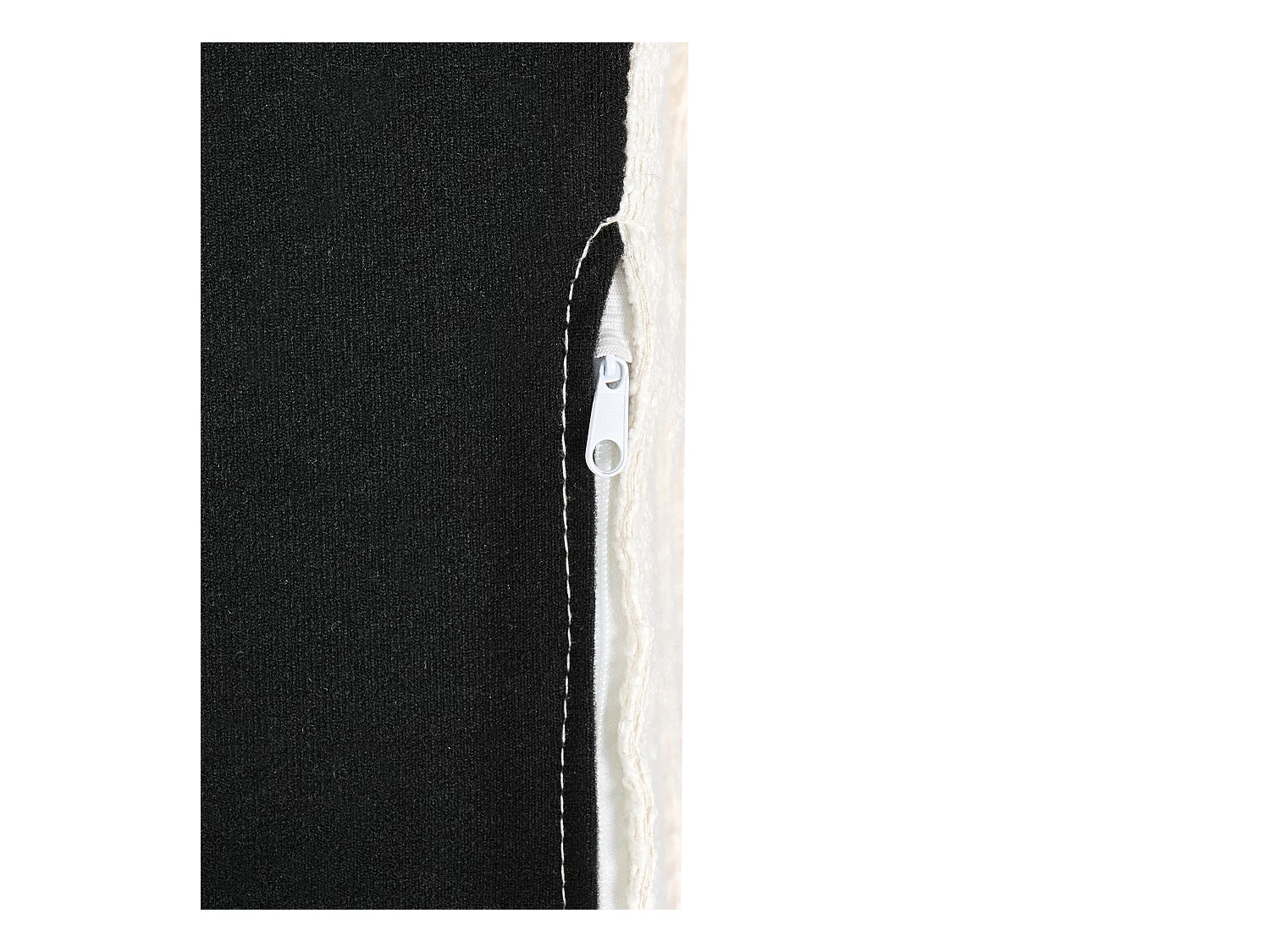 Ottoman RENDERS Bouclé Blanc cassé