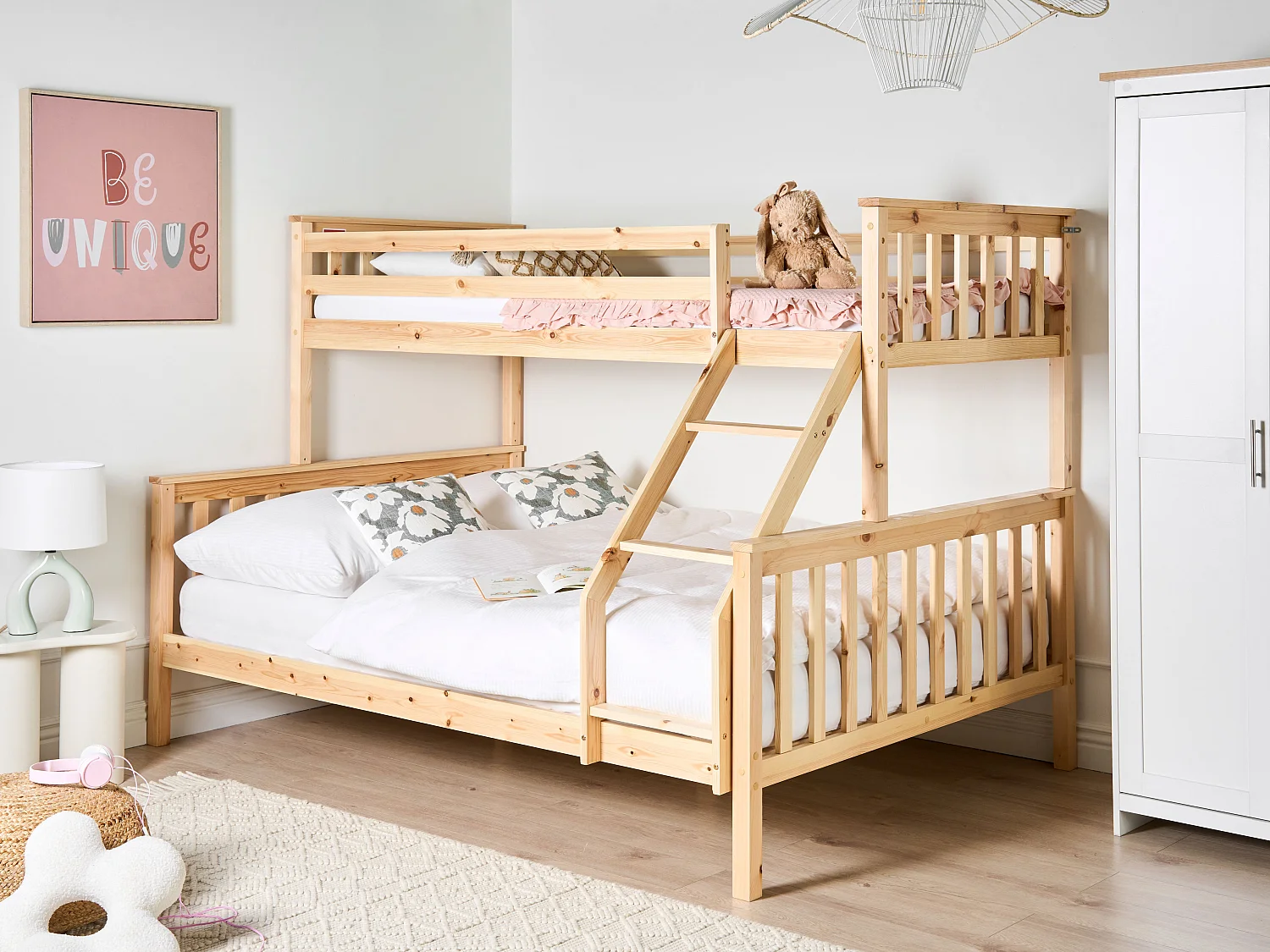 Łóżko piętrowe Drewno sosnowe BIERNE 90/140 x 200 cm Jasnobrązowy