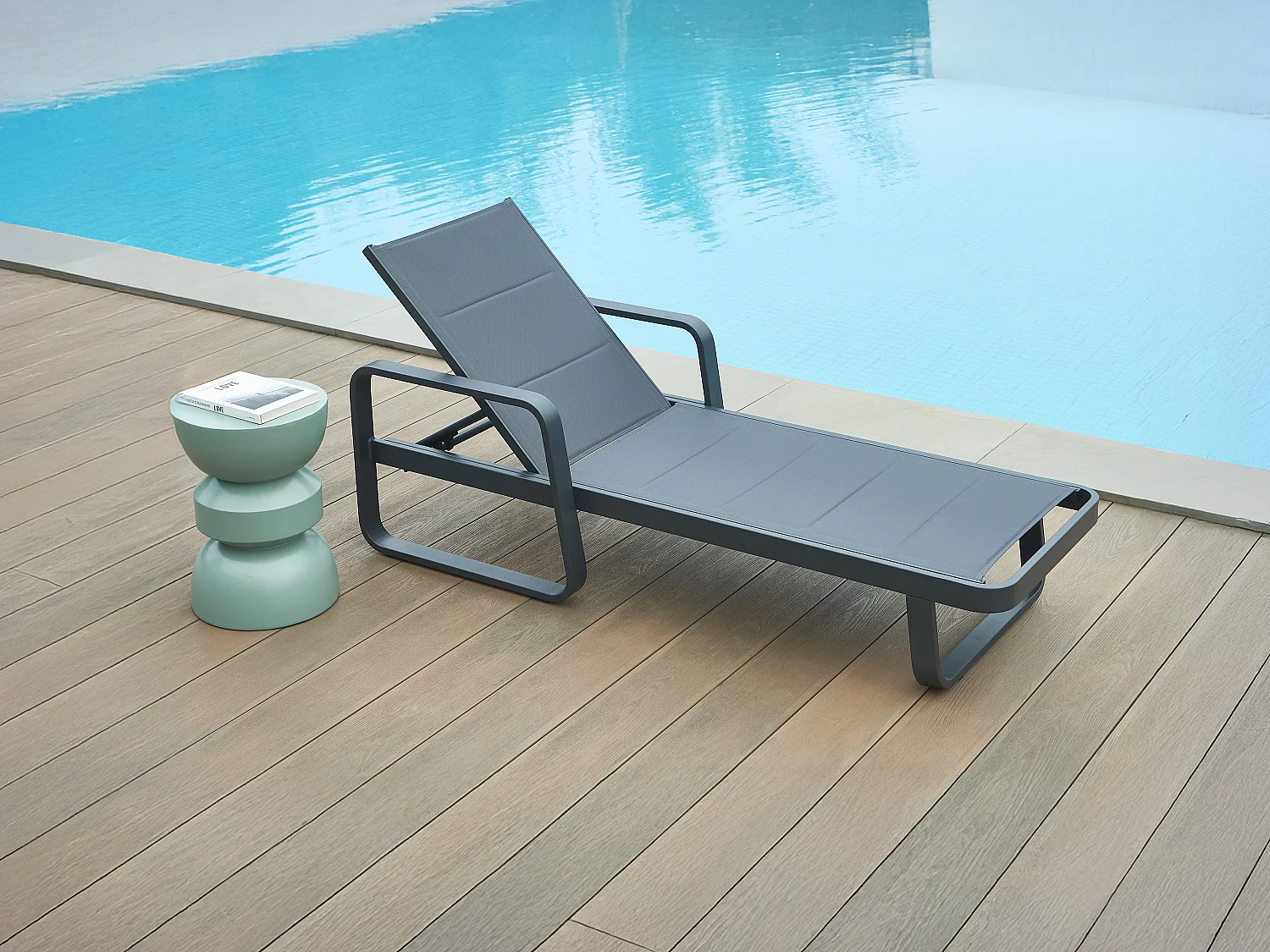 Bain de soleil en aluminium et textilène - Anthracite - KILA de MYLIA