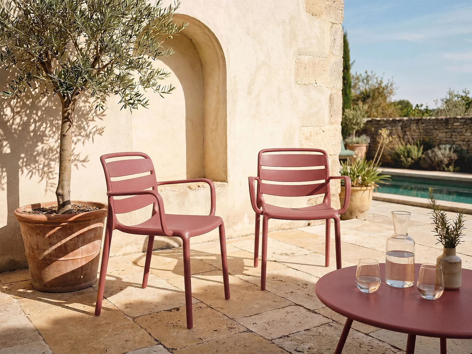 Lot de 2 fauteuils de jardin empilables en polypropylène - Terracotta - MOAH de MYLIA