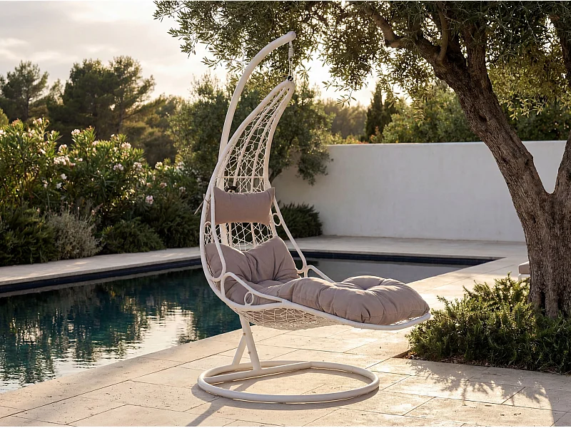 Hangfauteuil van gevlochten hars - Wit met grijze kussens - LUVA van MYLIA