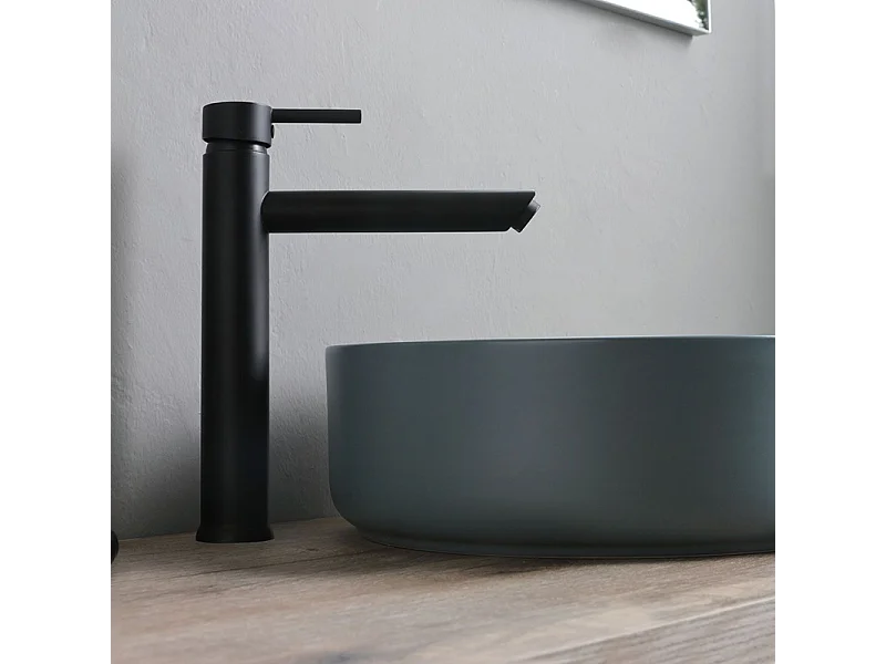 „Medellín“ 100 cm Badezimmer-Standschrank aus fossiler Eiche mit rundem grauem Keramikwaschbecken und rechteckigem Spiegel