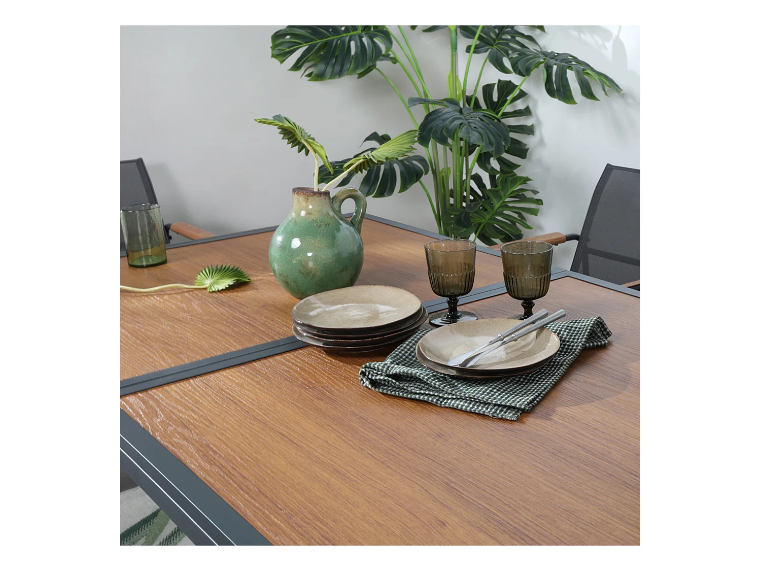 Salon de jardin 6 places anthracite et bois FOGGIA