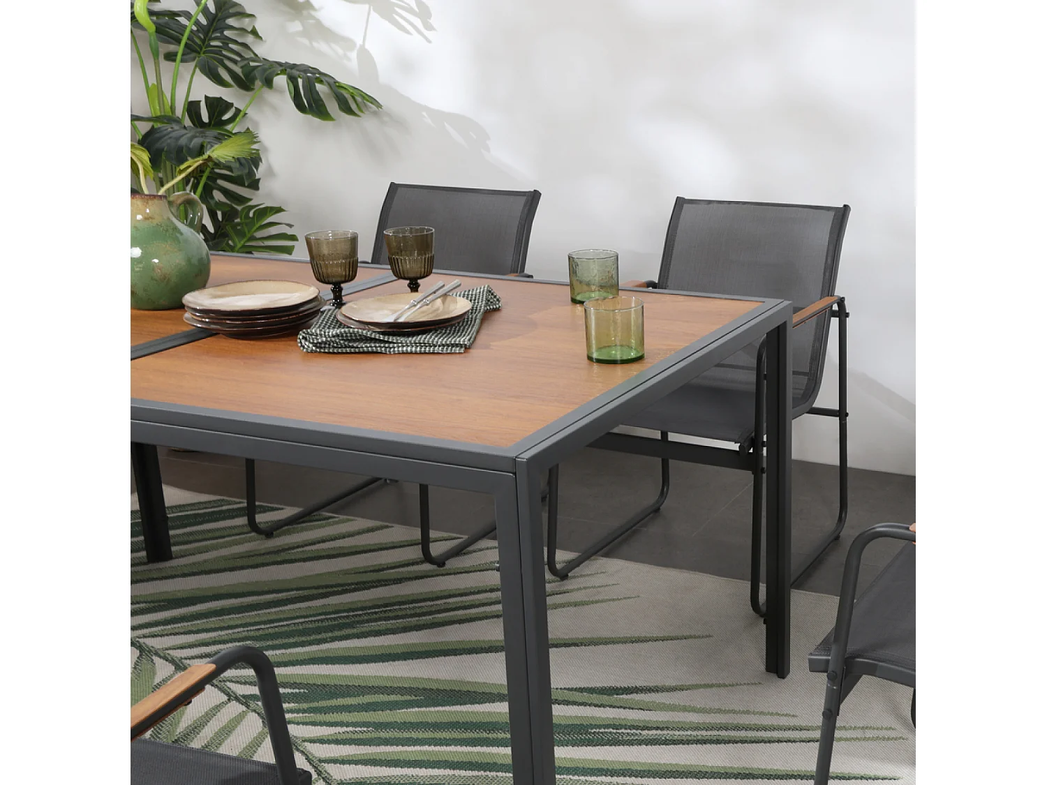 Set da giardino 6 posti antracite e legno con sedie impilabili