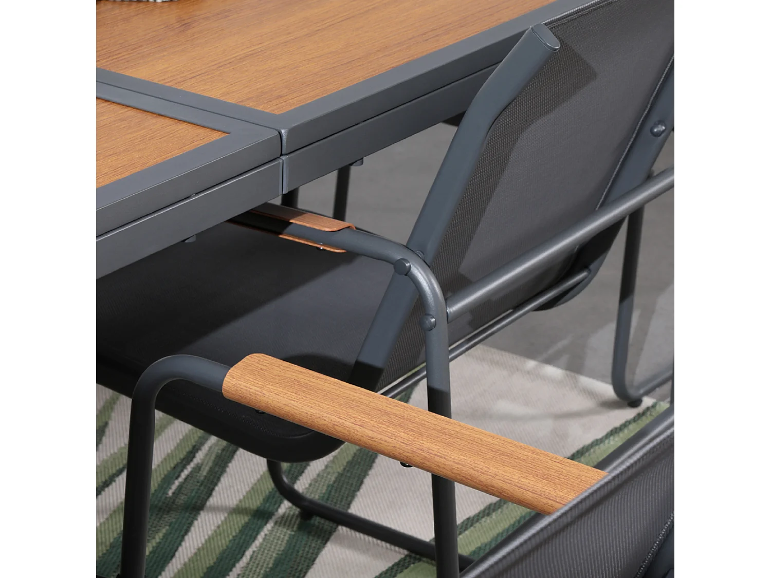Set da giardino 6 posti antracite e legno con sedie impilabili