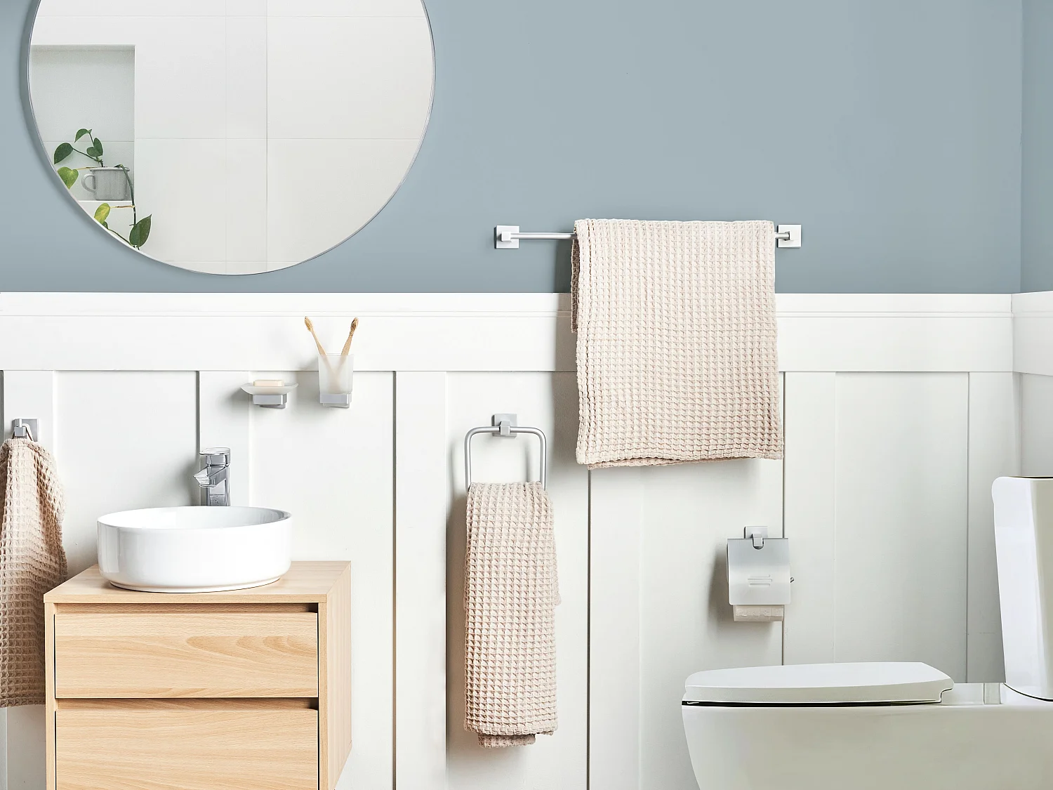 Lot de 6 pièces de quincaillerie pour salle de bain UVITA avec porte-serviettes et crochets Argenté