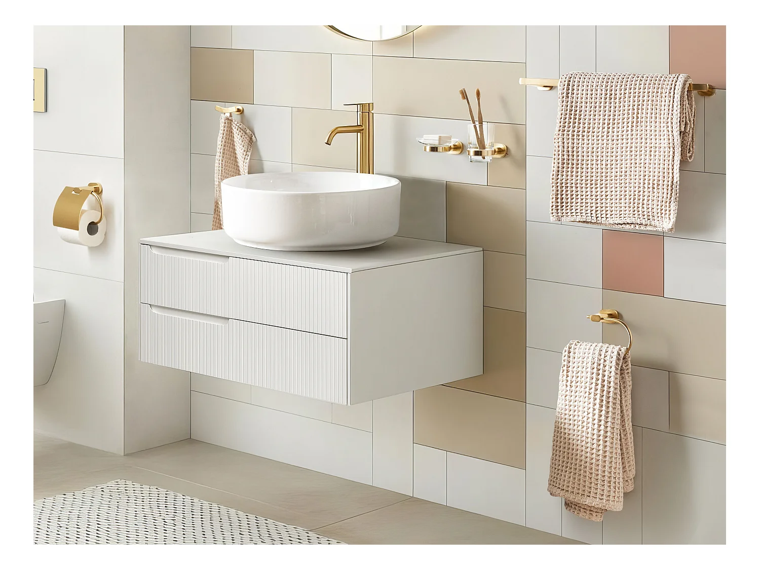 Lot de 6 pièces de quincaillerie pour salle de bain TOCOPILLA avec porte-serviettes et crochets Doré