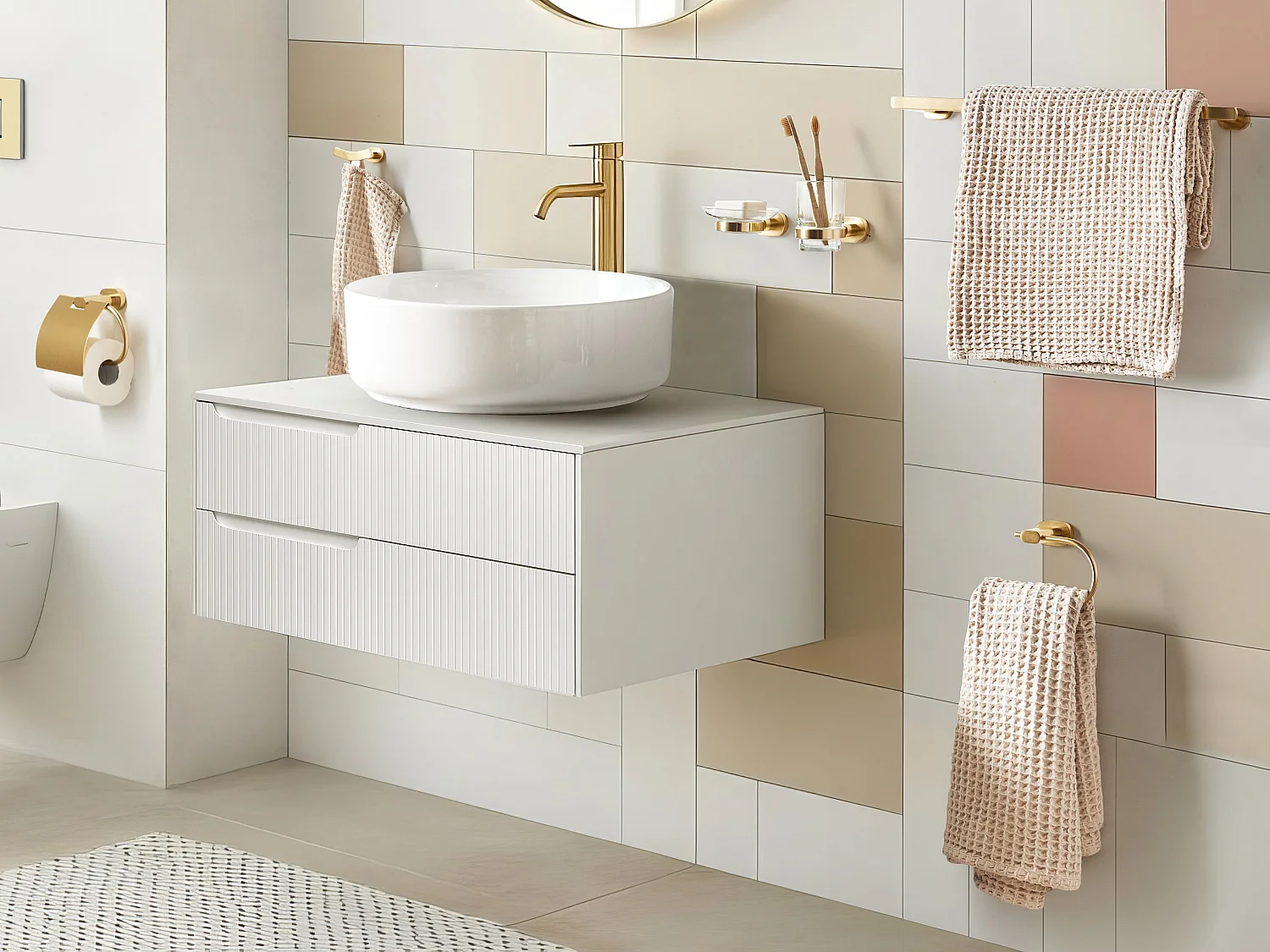 Lot de 6 pièces de quincaillerie pour salle de bain TOCOPILLA avec porte-serviettes et crochets Doré