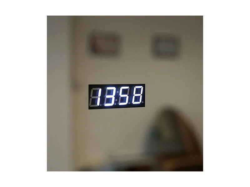 Miroir LED "Zamas" avec loupe et horloge tactile numérique cm 80x60h