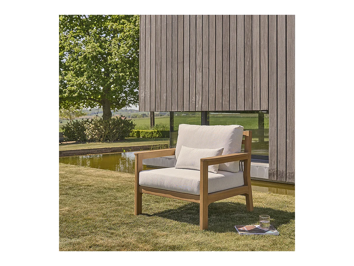 Fauteuil de jardin en teck massif avec coussins